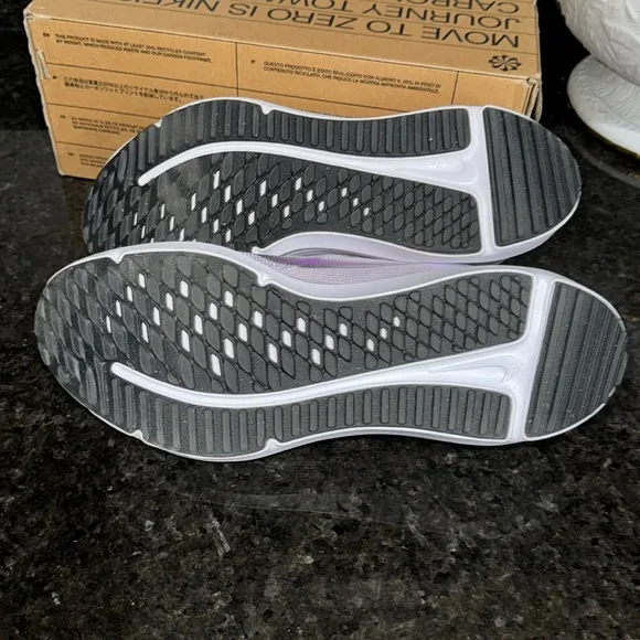 Nike girls Downshifter 12 running (GS) shoes