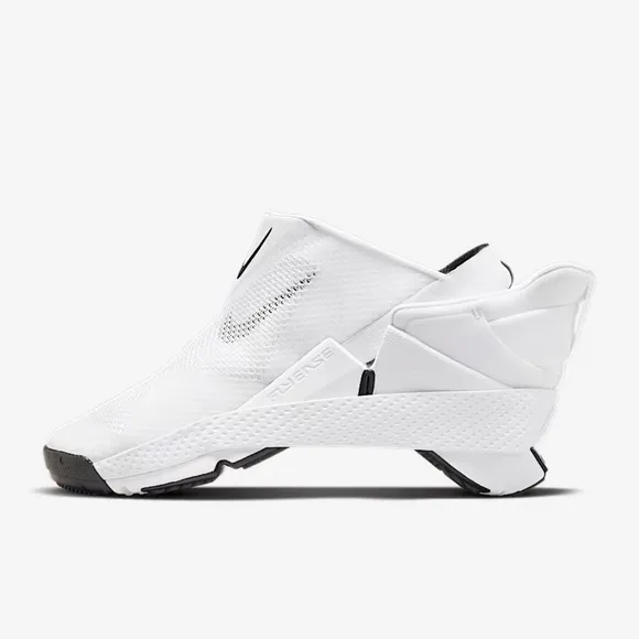 Nike Go Flyease Running Shoes