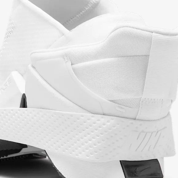 Nike Go Flyease Running Shoes