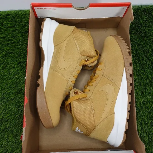 Nike Hoodland Suede 654888 727 Haystack/Sail-Gum Light Brown Men's Size 7