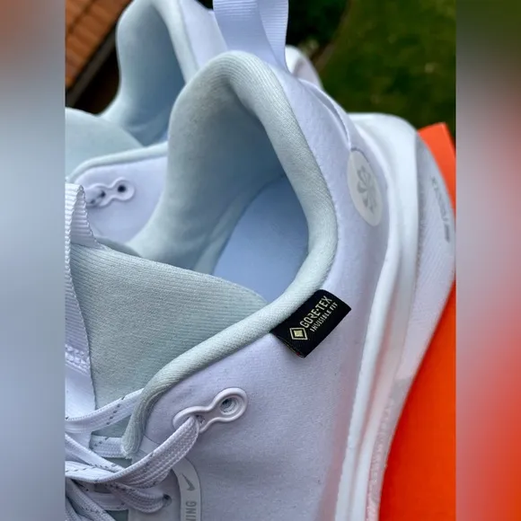 Nike InfinityRN 4 GORE-TEX-White/Pure Platinum/White