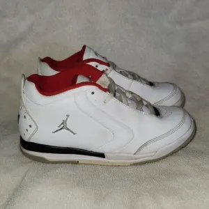 Nike Jordan Big Fund Trainer CD9649-100 1Y