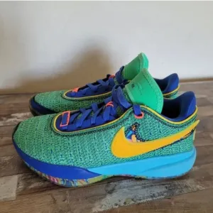 Nike Kids' Multicolor Green Blue Athletic Shoes Sneakers size 5
