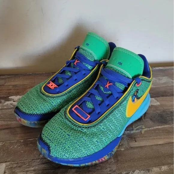 Nike Kids' Multicolor Green Blue Athletic Shoes Sneakers size 5