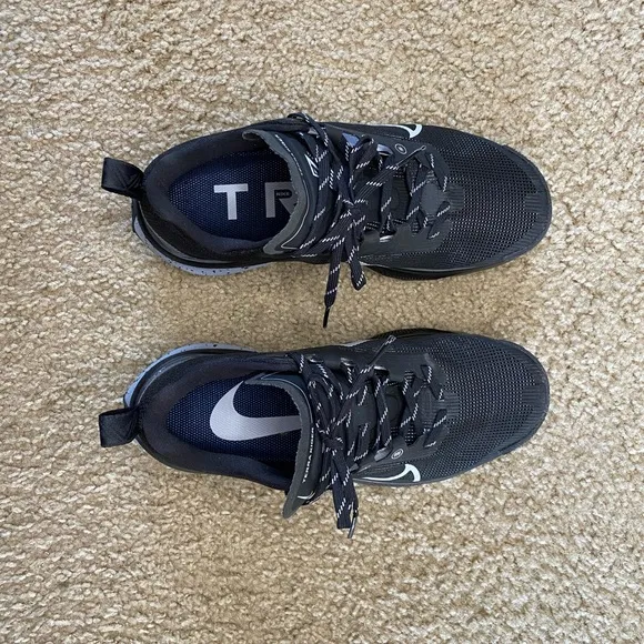 Nike Kiger 9Women's Trail Running Shoes