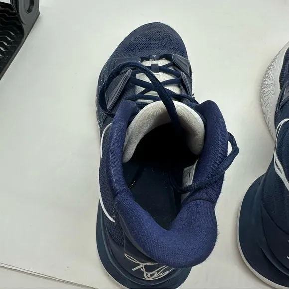 Nike Kyrie 7 TB Mens 11.5 Basketball Shoes Sneakers Midnight Navy DA7767-402