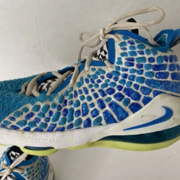 Nike LEBRON XVII 17 &quot;PHOTO BLUE&quot; YOUTH SIZE 6Y NEW RARE Blue KIDS Shoes