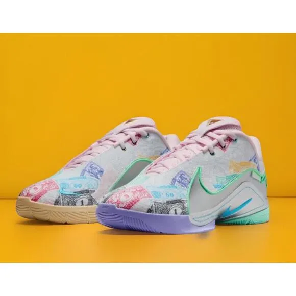 Nike LeBron XXII Monopoly Currency Sneakers Shoes 2 Laces FZ1097-100 Men's Sz 10