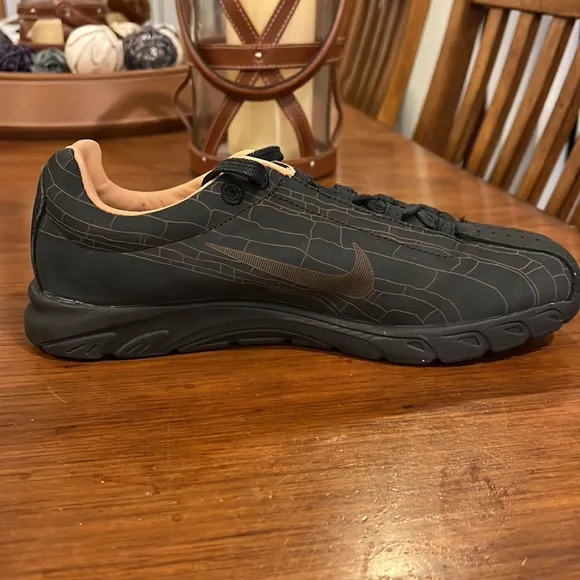 Nike Mayfly Premium NSW shoes sneakers new 515003 011 Mens size 6.5 from 2011