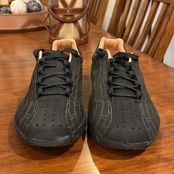 Nike Mayfly Premium NSW shoes sneakers new 515003 011 Mens size 6.5 from 2011