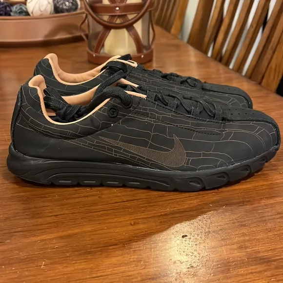 Nike Mayfly Premium NSW shoes sneakers new 515003 011 Mens size 6.5 from 2011