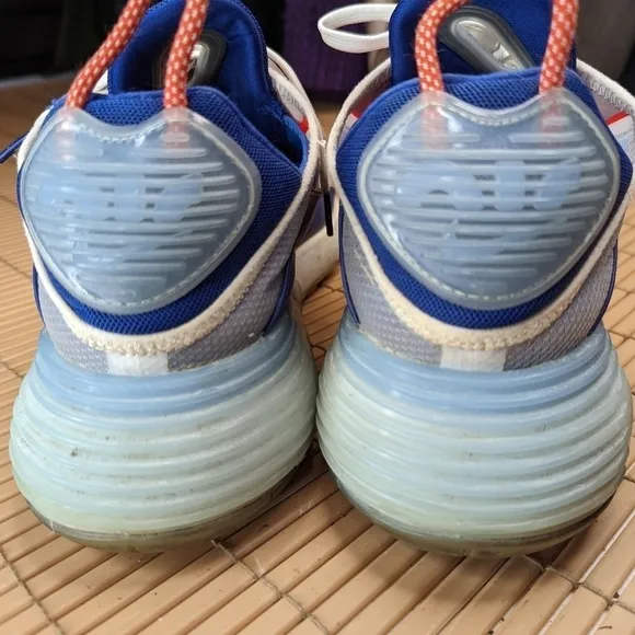 Nike Mens Air Max 2090 CT1091-101 Blue Running Shoes Sneakers Size 12