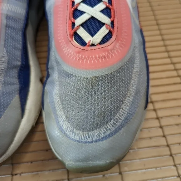 Nike Mens Air Max 2090 CT1091-101 Blue Running Shoes Sneakers Size 12
