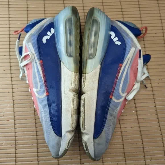 Nike Mens Air Max 2090 CT1091-101 Blue Running Shoes Sneakers Size 12