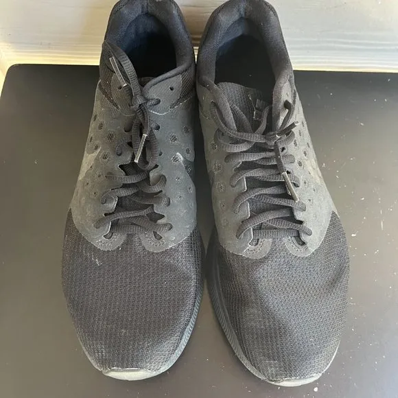 Nike Men's Downshifter 7 Running Shoes Sneakers Size 10 Style 852459-001