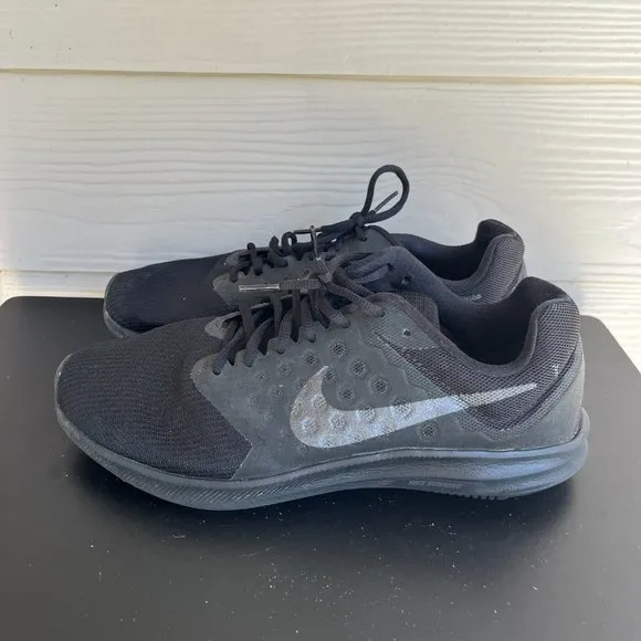 Nike Men's Downshifter 7 Running Shoes Sneakers Size 10 Style 852459-001