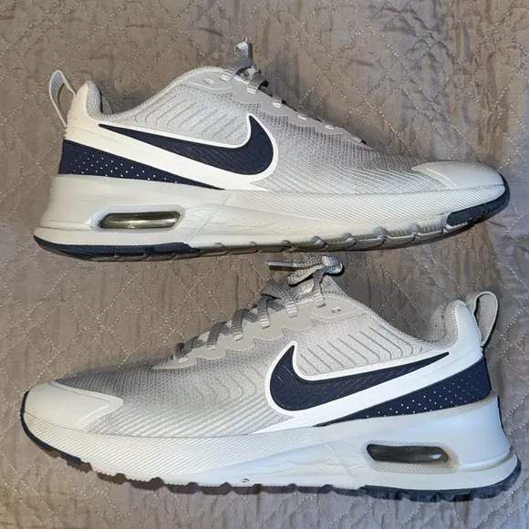 NIKE MEN’S GRAY AND NAVY BLUE AIR MAX NUAXIS RUNNING SHOES