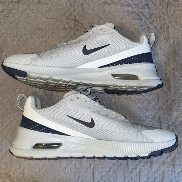 NIKE MEN’S GRAY AND NAVY BLUE AIR MAX NUAXIS RUNNING SHOES
