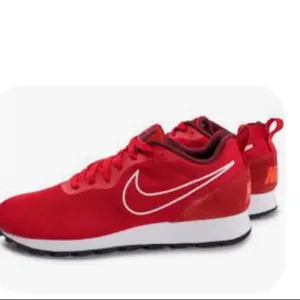 NIKE MENS SHOES MD RUNNING 2 SIZE 12