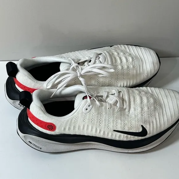 Nike Men's Size 12 Infinity Run 4 Reactx White and Black Running Shoes Crimson
