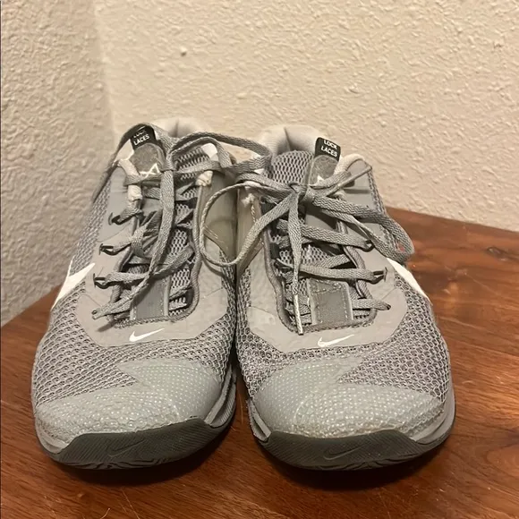 Nike Metcom 7 Gray Mens Sz 8 Training Running Shoes