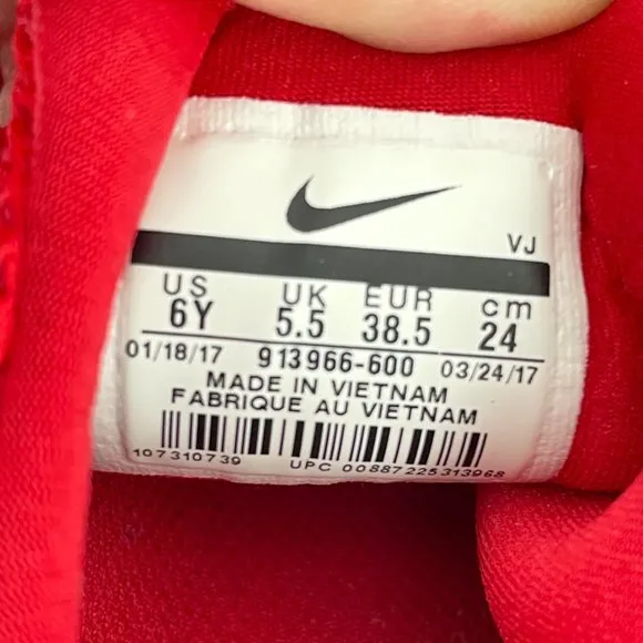 Nike Presto Fly Big 913966-600 Triple Red Running Shoes  6Y 6 Youth