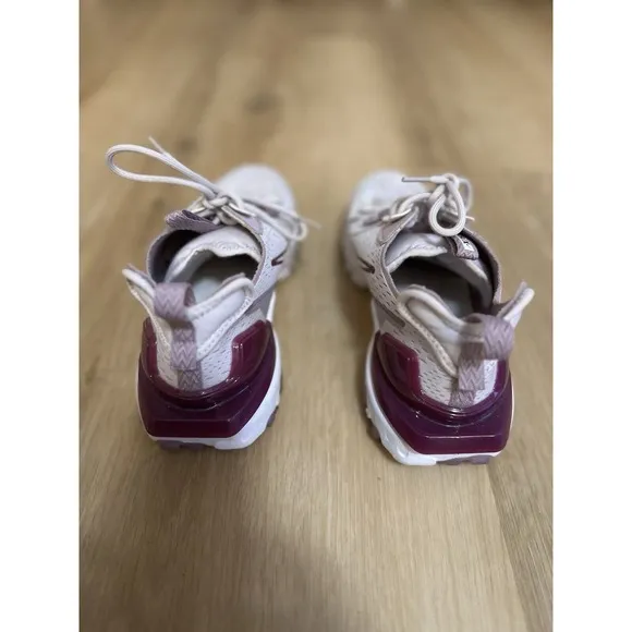 Nike React Vision Women's Shoes Venice Wave CI7523-500 Size 8.5 Excellent Condit