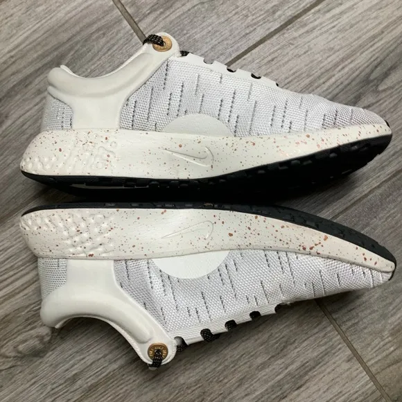 Nike Renew Serenity 🌧️ Running Shoes‎