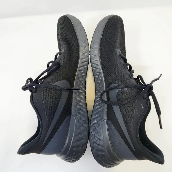 Nike Revolution 5 Running Shoes Triple Black Anthracite Mens 8 Athletic Low Top