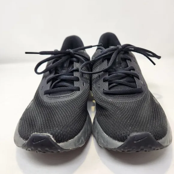 Nike Revolution 5 Running Shoes Triple Black Anthracite Mens 8 Athletic Low Top