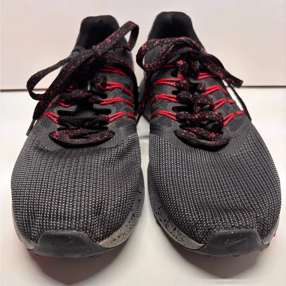 NIKE Run Swift Men's Running Shoes Size 7.5 Black/Red CK6691-001