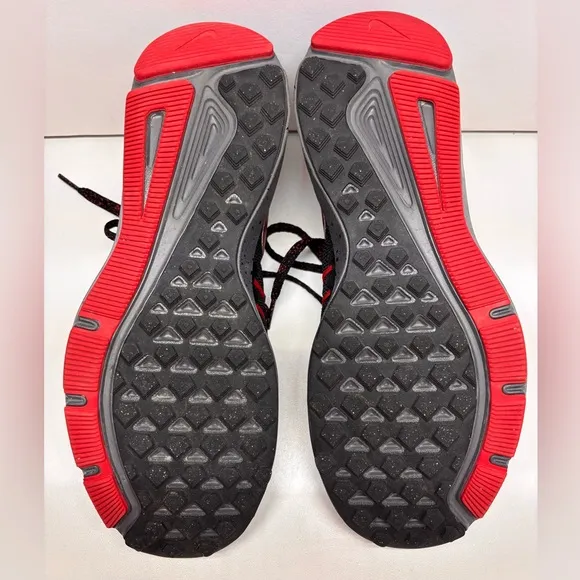 NIKE Run Swift Men's Running Shoes Size 7.5 Black/Red CK6691-001