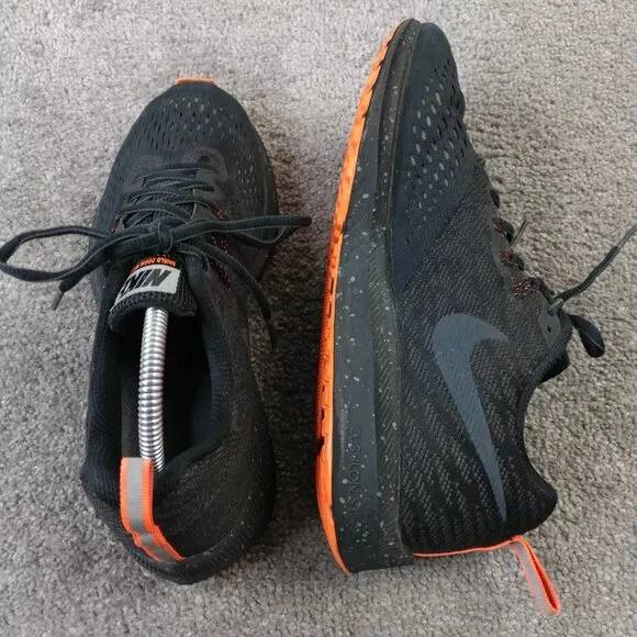 Nike Shield Zoom Winflo 4 Mens 8 Running Shoes Black Low Top Sneaker 921704-001