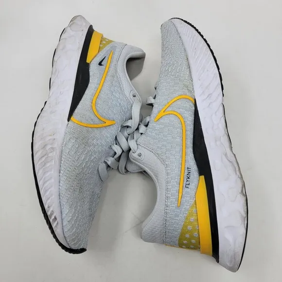 Nike Shoes Mens 9.5 Running Athletic Sneakers React Flyknit DQ7830-016 Adult