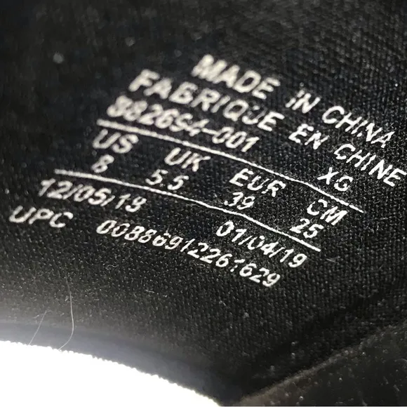 Nike Tanjun Black White Spellout Lightweight Athleisure Sport Sandals