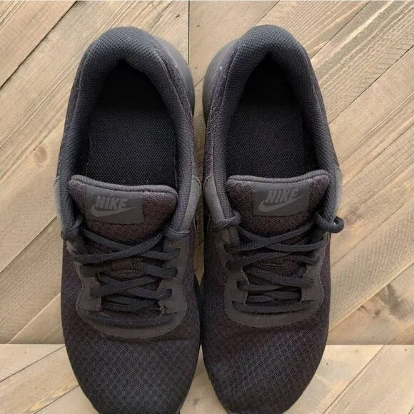 Nike Tanjun Running Sneakers Mens‎ Size 11 Triple Black Nike Athletic Shoes