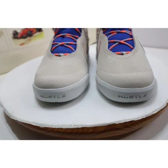 Nike Team Hustle D 10 Desert Sand Boys Size 7Y CZ4179-001