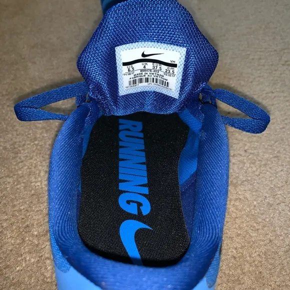 💙Nike tennis shoes