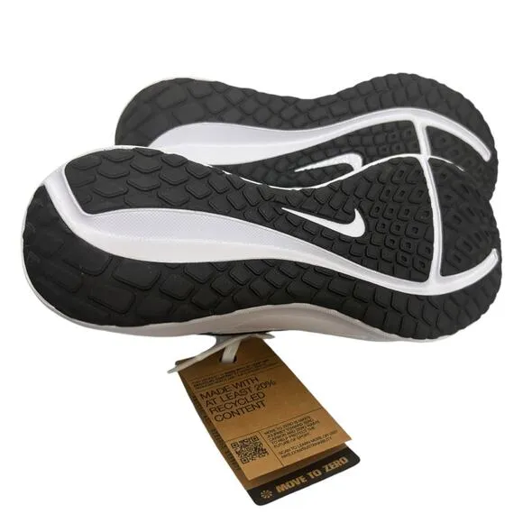 Nike Unisex Downshifter 13 Running Shoe NEW Size 7.5 Women's Size 9