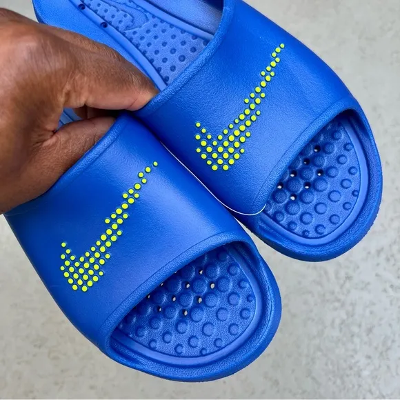 NIKE VICTORI ONE SHOWER SLIDE ROYAL BLUES NEONS WATERPROOF