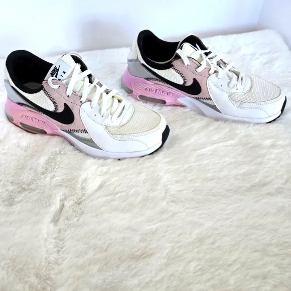 Nike Women's Air Max Sneakers - White and Pink