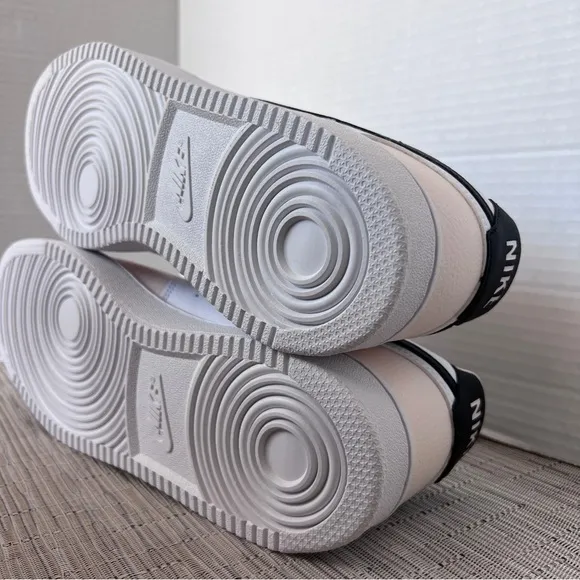 NIKE Womens Court Vision LO Casual Shoes Adult FD0285-100 White/Black-Light NWOB