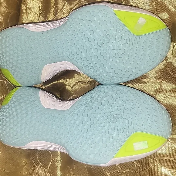 👟Nike Women's Multicolor ZoomX Invincible Running Shoes- Size 8👟