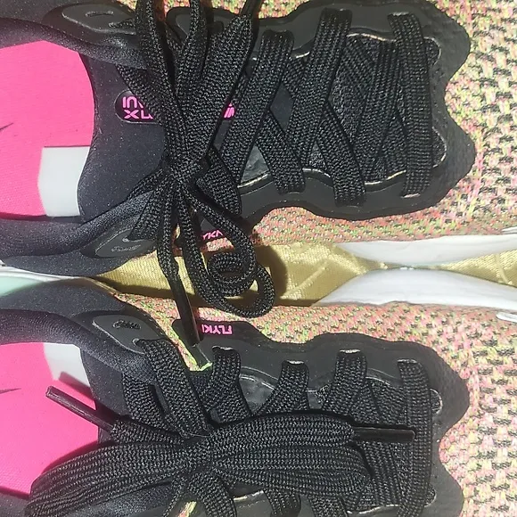 👟Nike Women's Multicolor ZoomX Invincible Running Shoes- Size 8👟