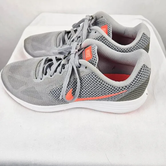 Nike Womens Revolution 3 Gray Running Shoes Size 10