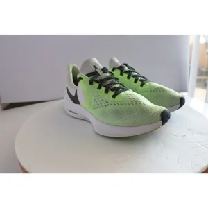 Nike Womens Zoom Winflo 6 AQ8228-005 Green Running Shoes size us 7