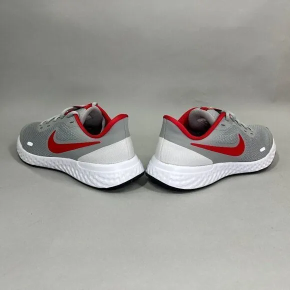 Nike Youth Size 6 Revolution 5 Running Shoes