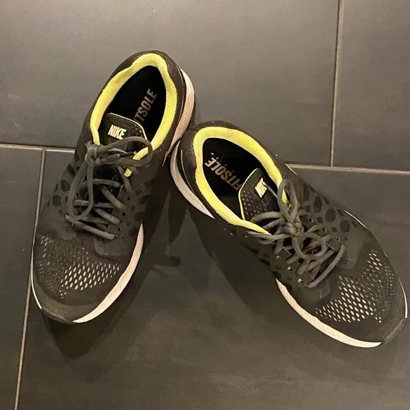 Nike Zoom Running Shoes M 7.5
