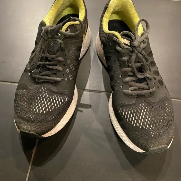 Nike Zoom Running Shoes M 7.5