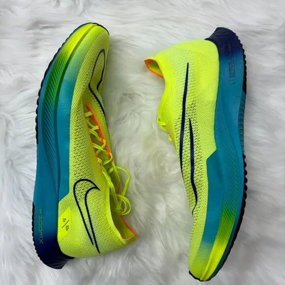 Nike ZoomX Streakfly Mens Running Shoes Volt Green DJ6566-700 VNDS Sz 13